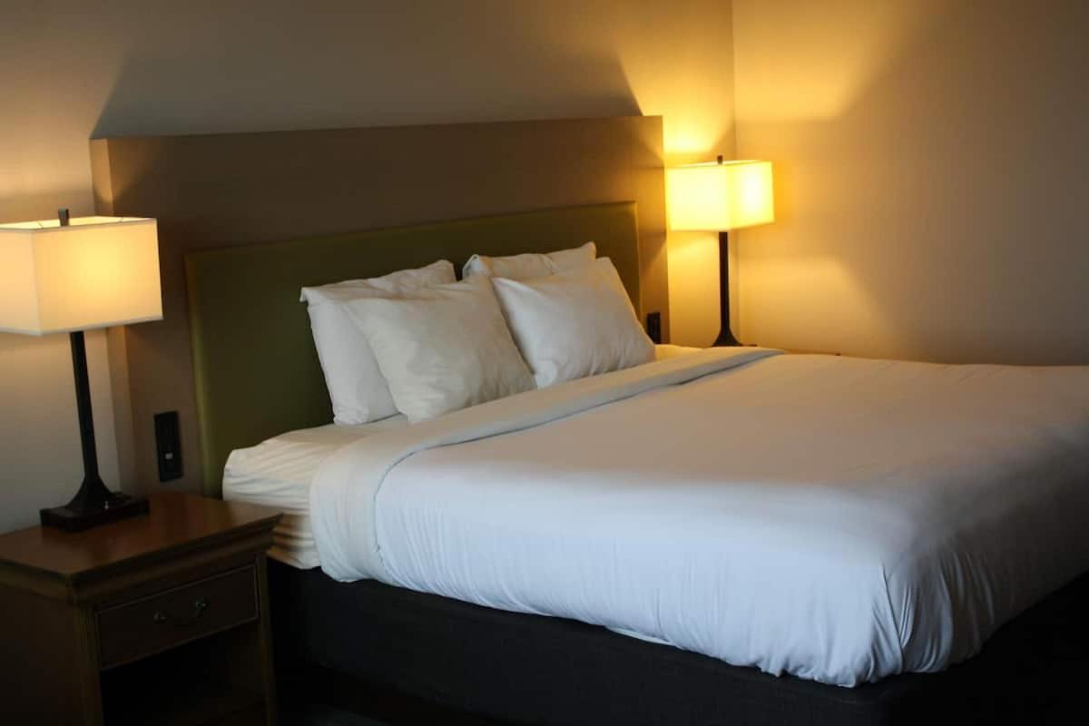 Country Inn & Suites By Radisson, Salina, Ks Exteriér fotografie